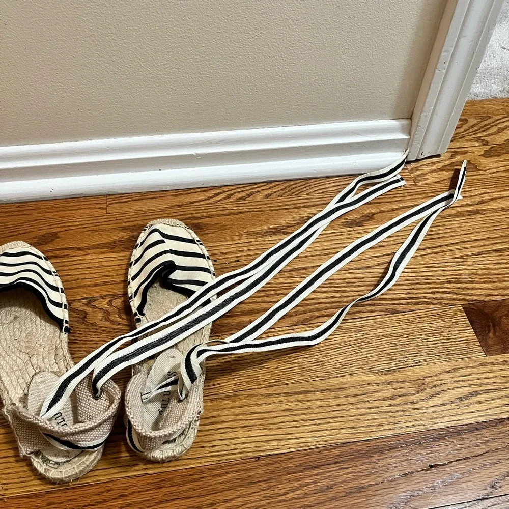 Soludos Women's Black and Cream Striped Espadrilles